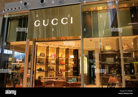 gucci store charles de gaulle airport|charles de gaulle terminal 3 stores.